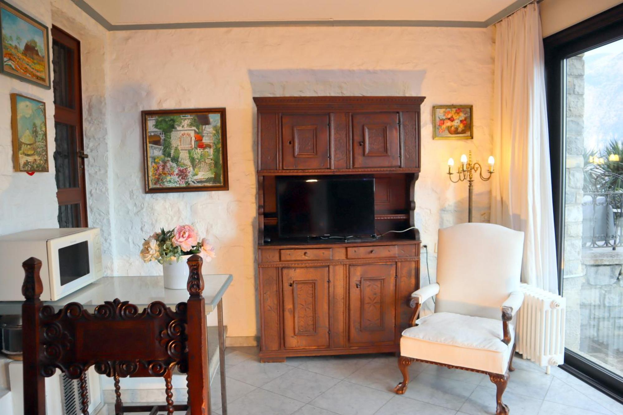 Barony Le Pergole Holiday Apartments ルガーノ エクステリア 写真