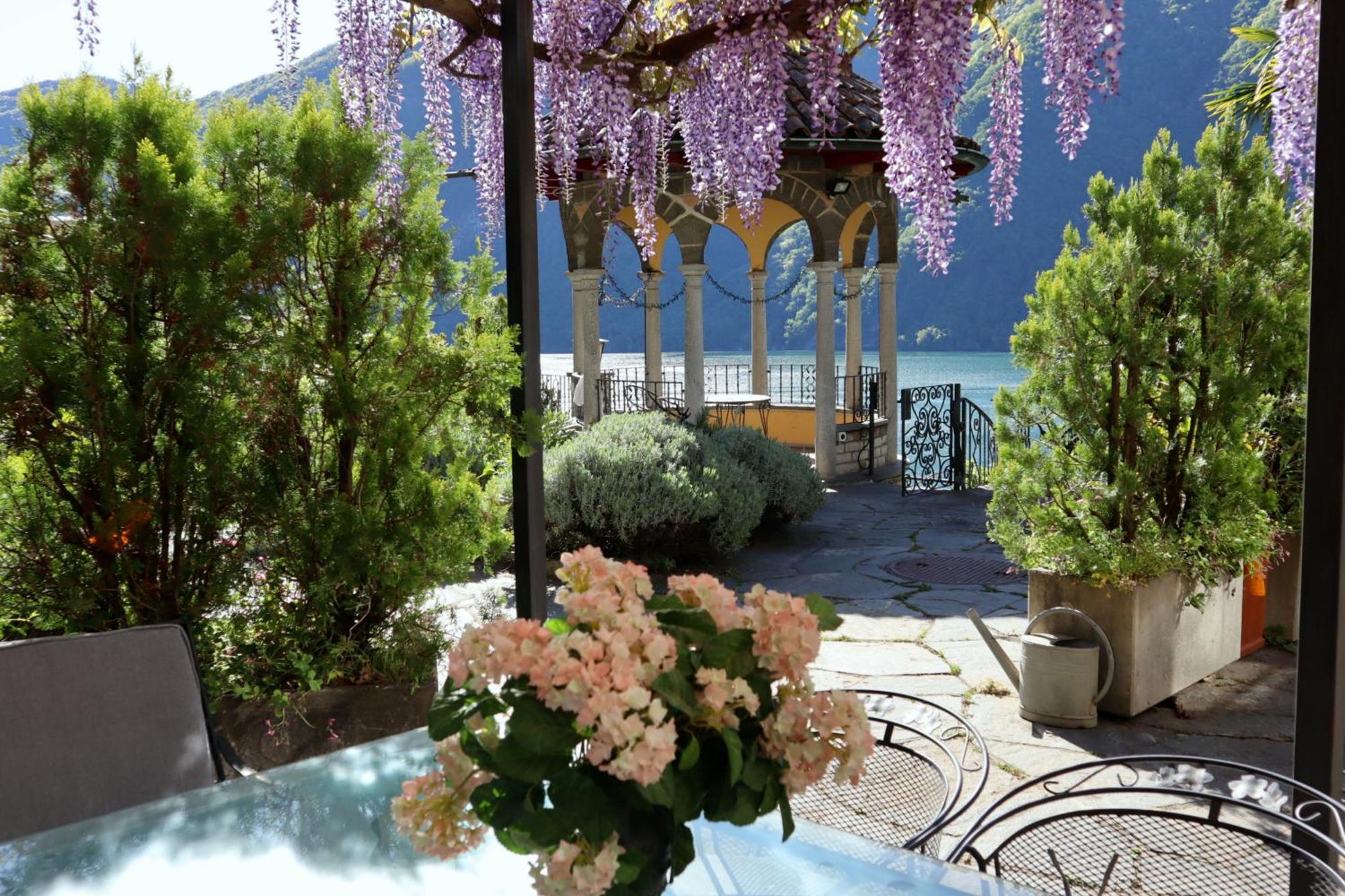 Barony Le Pergole Holiday Apartments ルガーノ エクステリア 写真