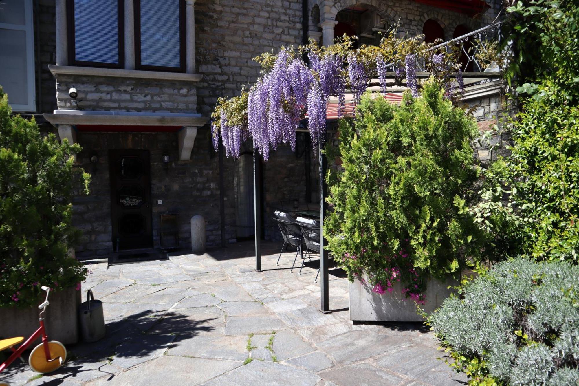 Barony Le Pergole Holiday Apartments ルガーノ エクステリア 写真
